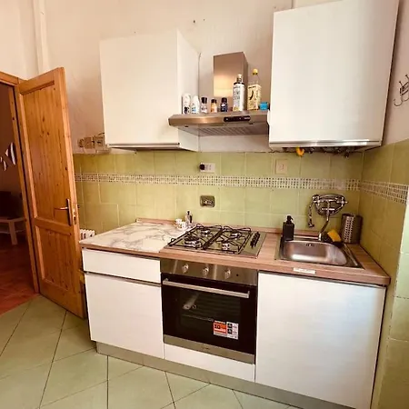 Centrum,brignole Station Apartment