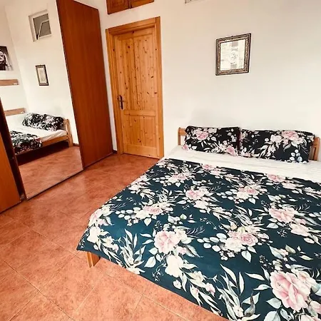 Entire Very Cozy Apartment,Centrum * Genoa
